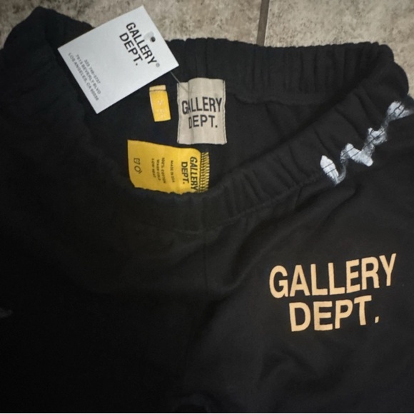Gallery Dept Other - Gallery Dept Black Sweatpants with Gold Logo